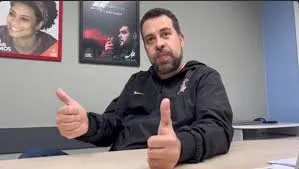 Guilherme Boulos comemora condenação de Pablo Marçal por disseminar fake news