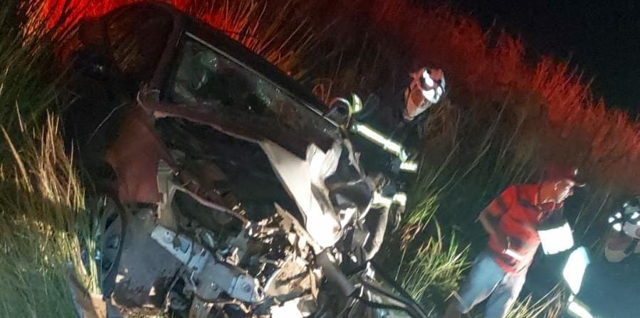 Colisão entre dois veículos deixa o saldo negativo de uma pessoa morta e cinco feridas na BR-020