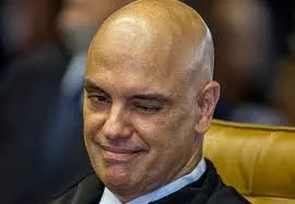 Polícia Federal diz não haver, por enquanto, elementos para investigar a relação entre Daniel Vorcaro e Alexandre de Moraes