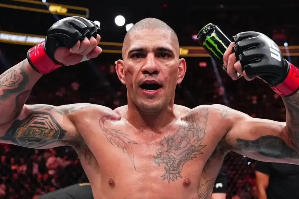 Alex Poatan celebra luta histórica contra Ciryl Gane pelo cinturão interino dos pesados