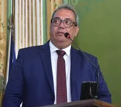 Carlos Muniz pode deixar o PSDB e passa a ser cotado como o vice de Jerônimo Rodrigues em 2026