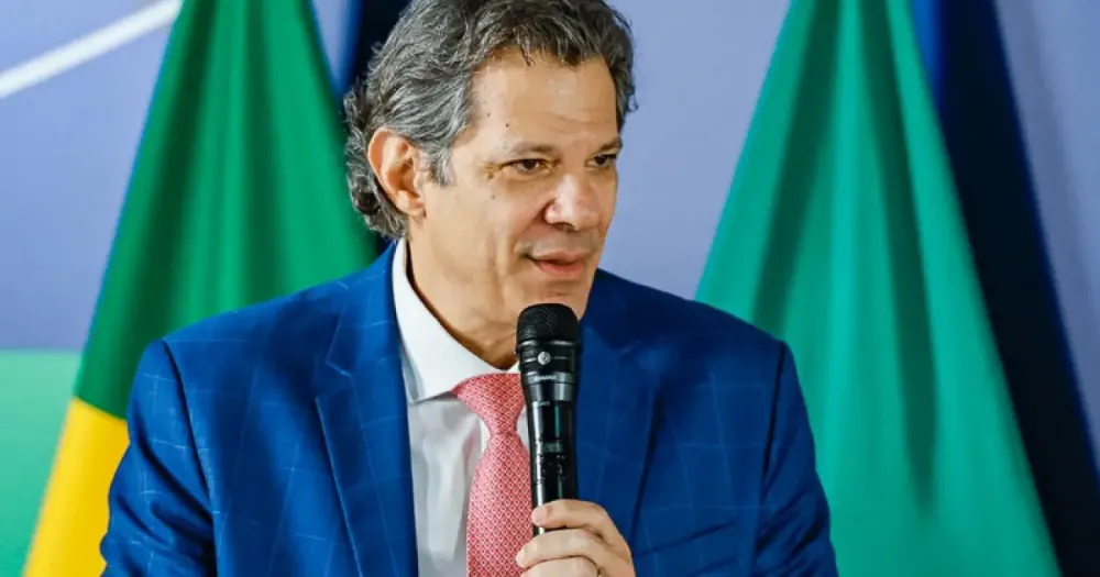 Haddad desafia ex-ministros da Fazenda a debater contas públicas ao deixar governo para disputar SP