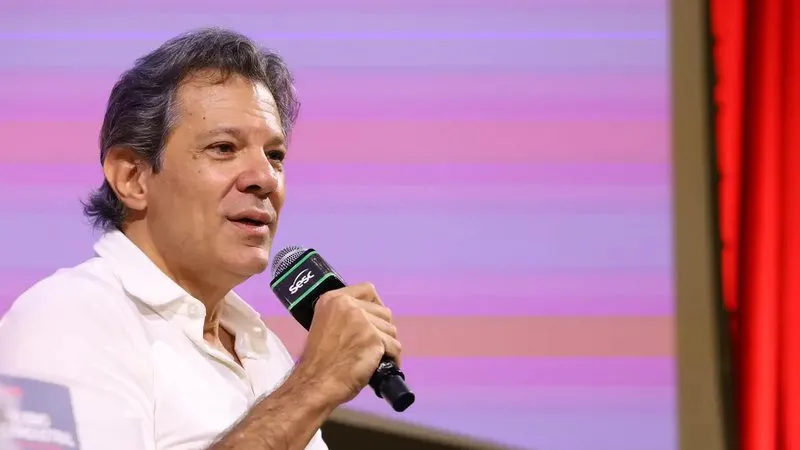 Fernando Haddad anuncia saída do Ministério da Fazenda e deve disputar governo de São Paulo em 2026