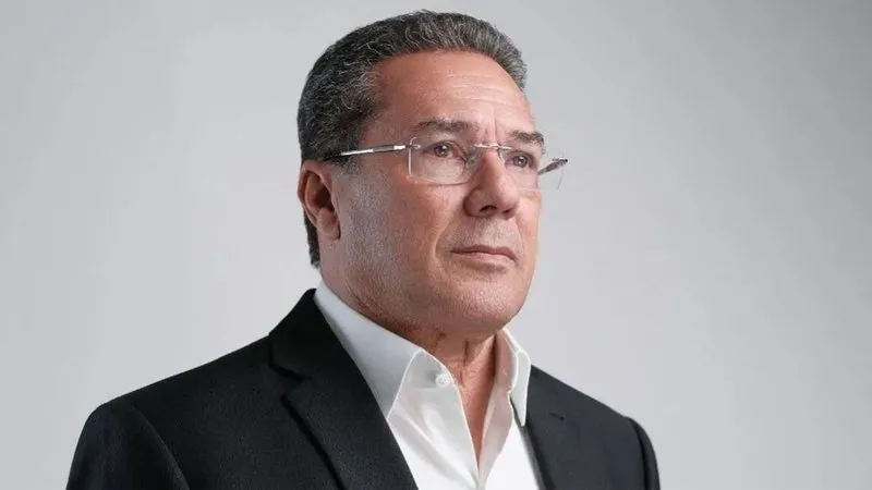Vanderlei Luxemburgo é internado na UTI após mal-estar; quadro é estável