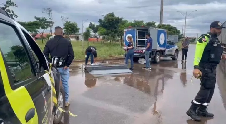 Ciclista morre após ser atropelado por carreta na BR-242, em Luís Eduardo Magalhães