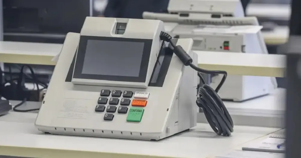 Onze governadores e dez prefeitos de capitais deixam cargos de olho nas eleições de outubro