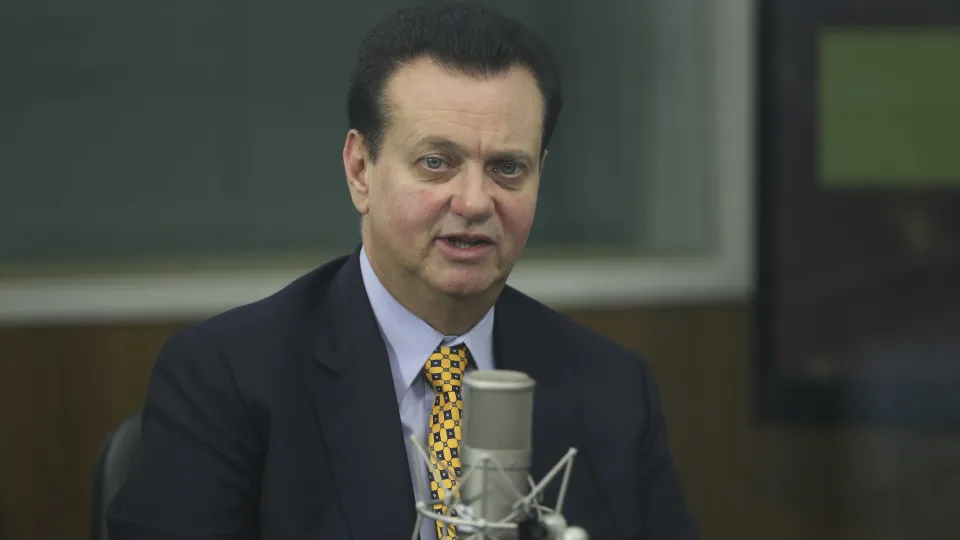 Kassab defende terceira via e aposta em Caiado como alternativa à polarização política