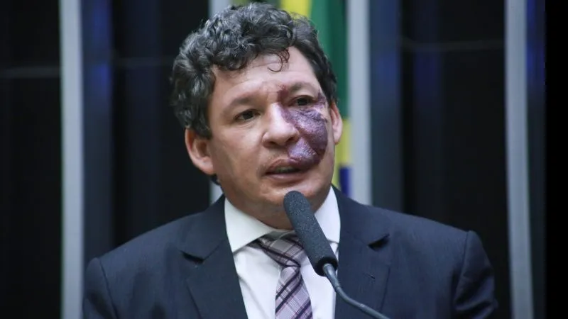 Deputado propõe PEC para limitar mandato de ministros do STF a dez anos