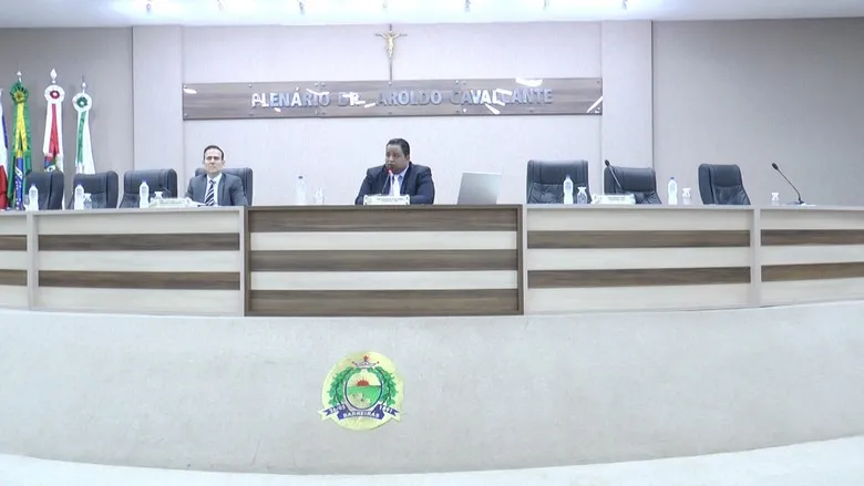 Audiência pública sobre o Centro de Abastecimento de Barreiras é adiada para maio para garantir a participação dos feirantes