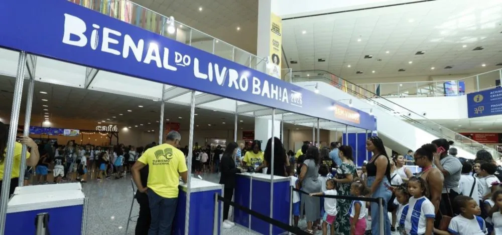 Bienal do Livro da Bahia 2026 movimenta Salvador com programação diversa neste domingo (19)