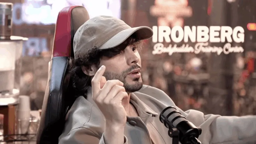 Maquiador critica possível candidatura de Flávio Bolsonaro e aponta vantagem de Lula em cenário eleitoral