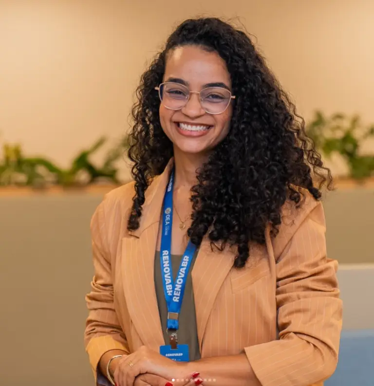 Vereadora de Alagoinhas fica ferida após grave acidente na BA-110 e passa por cirurgia