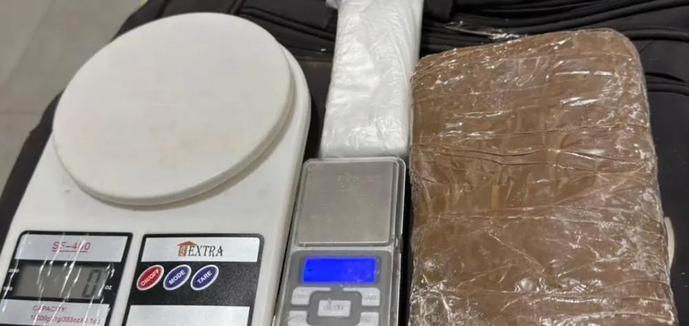 Polícia Militar apreende mais de 1 kg de droga durante ação no bairro Vila Brasil, em Barreiras