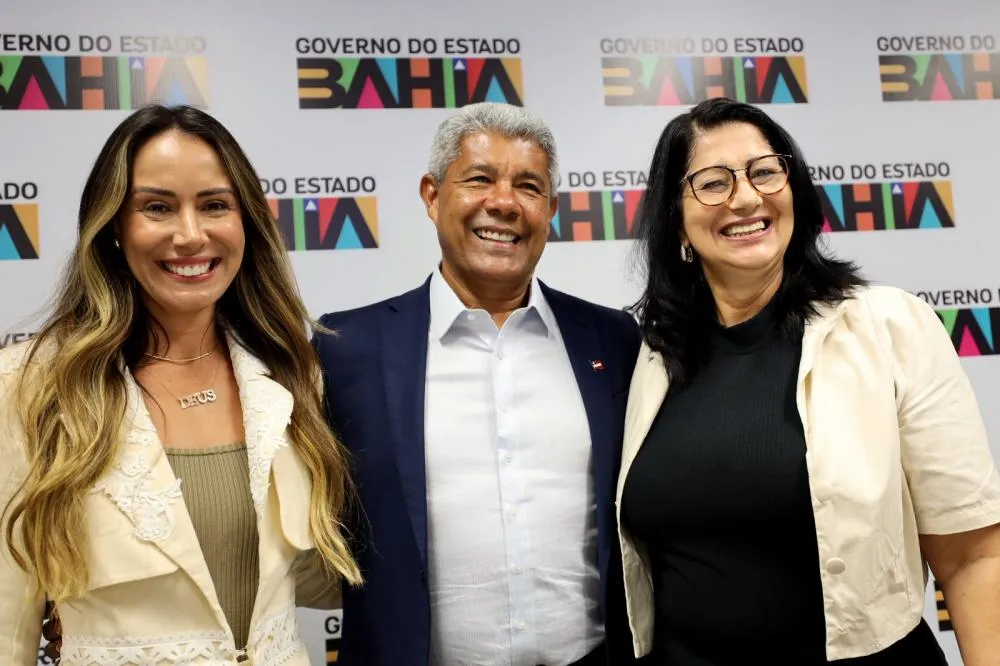 Virada histórica em Itatim: prefeita Daiane rompe com o grupo de ACM Neto e sela aliança com Jerônimo Rodrigues, fortalecendo base do governo na região