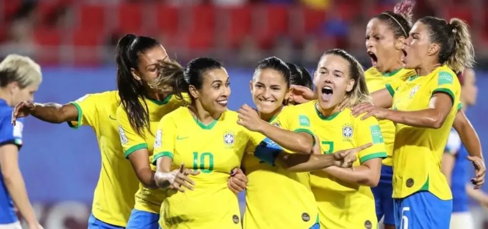 Seleção Brasileira Feminina enfrenta os Estados Unidos em amistosos preparatórios para 2027