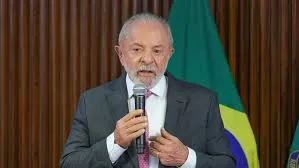 Lula defende estratégia política e demonstra confiança eleitoral durante congresso do PT