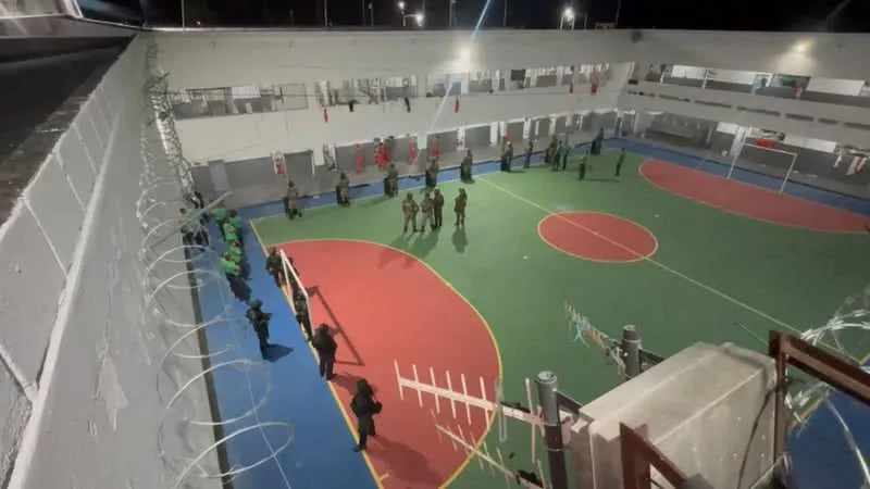 Investigação revela regalias e possível esquema de corrupção em presídio de Eunápolis após fuga em massa