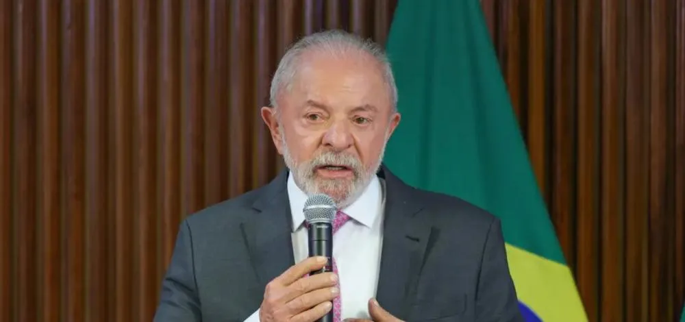 Lula diz a Trump que não quer conflito com os EUA e cobra revisão de tarifas