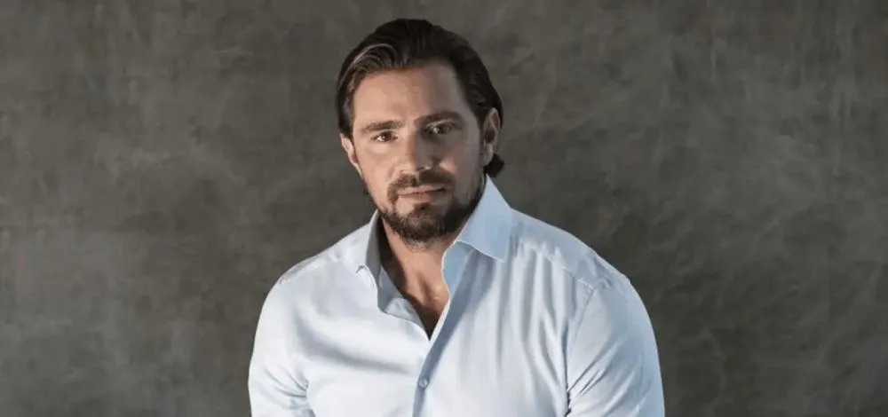 PF investiga fundo bilionário nas Bahamas ligado a empresário próximo de Daniel Vorcaro.