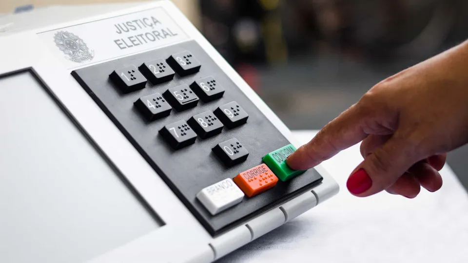 Abstenção cresce e entra no cálculo da disputa presidencial de 2026