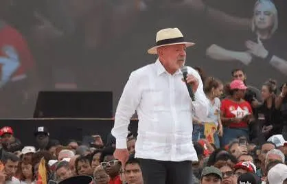 Lula promete retirar facções e retomar territórios no Rio