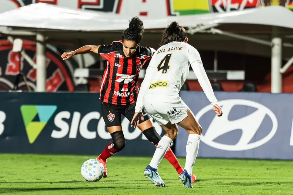 Vitória é rebaixado para a Série A2 após derrota para o Santos no Barradão
