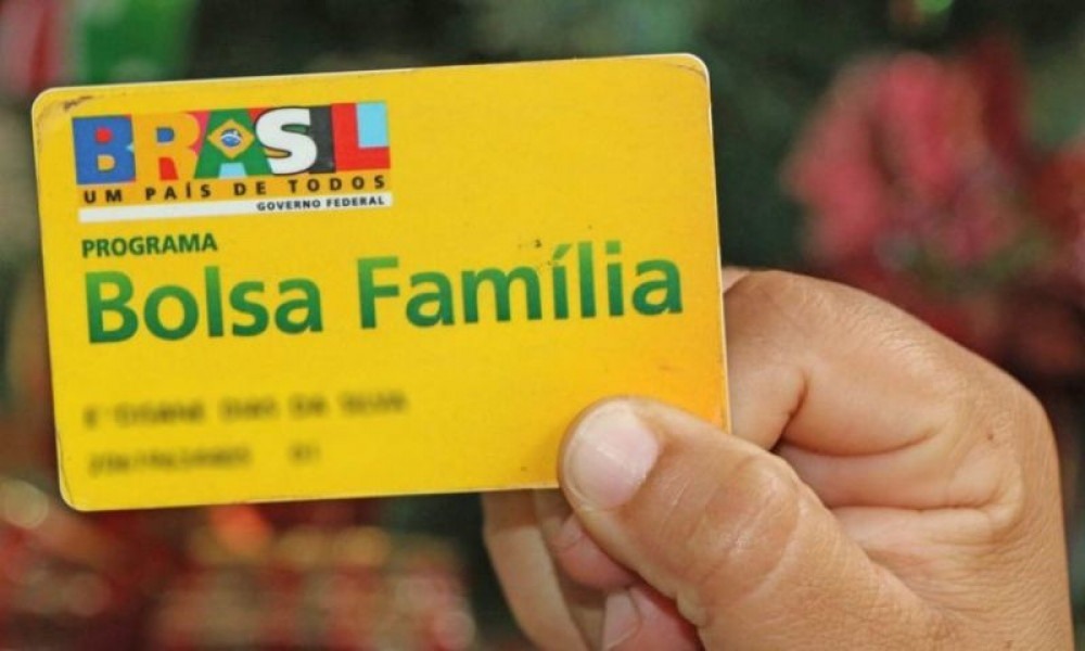 O Auxílio Brasil voltará a ser chamado de Bolsa Família no Gooverno Lula