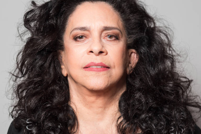 Morre aos 77 anos de idade, Gal Costa, grande cantora da MPB 