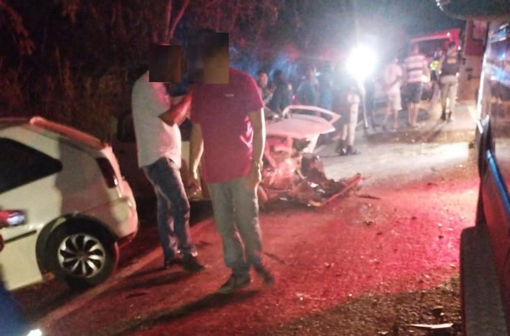 Colisão entre dois veículos deixa feridos na BR-135 após o Conjunto Penal de Barreiras