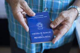 Taxa de desemprego sobe para 8,8% no primeiro trimestre, diz IBGE