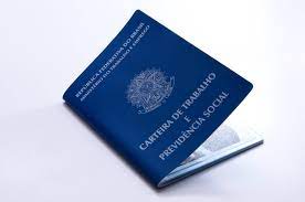 Brasil cria 220 mil empregos com carteira assinada em agosto