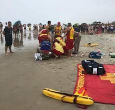 Homem morre afogado em Praia da Armação em Salvador